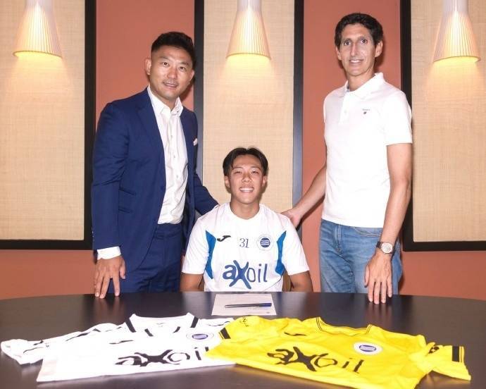 官方：孙高城加盟加泰二级联赛国际巴塞罗那