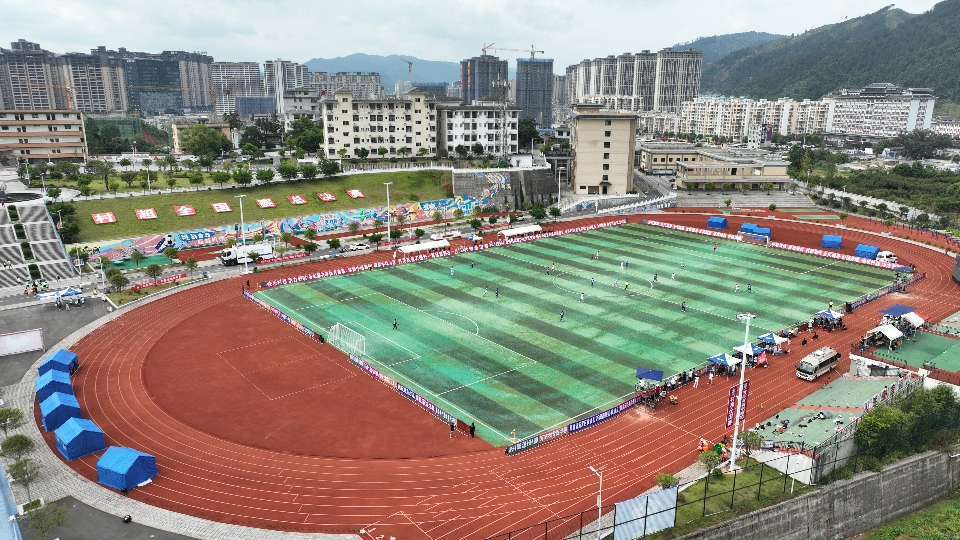 门柱无情，点球有义！肇庆金利南派足球“村超”首秀