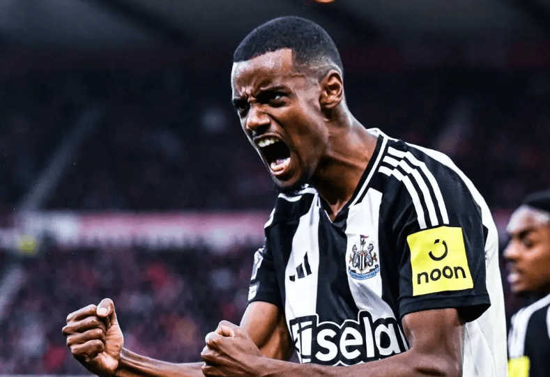 报价1.5亿欧!夏窗标王诞生!罢训罢赛有效果,利物浦造新三叉戟