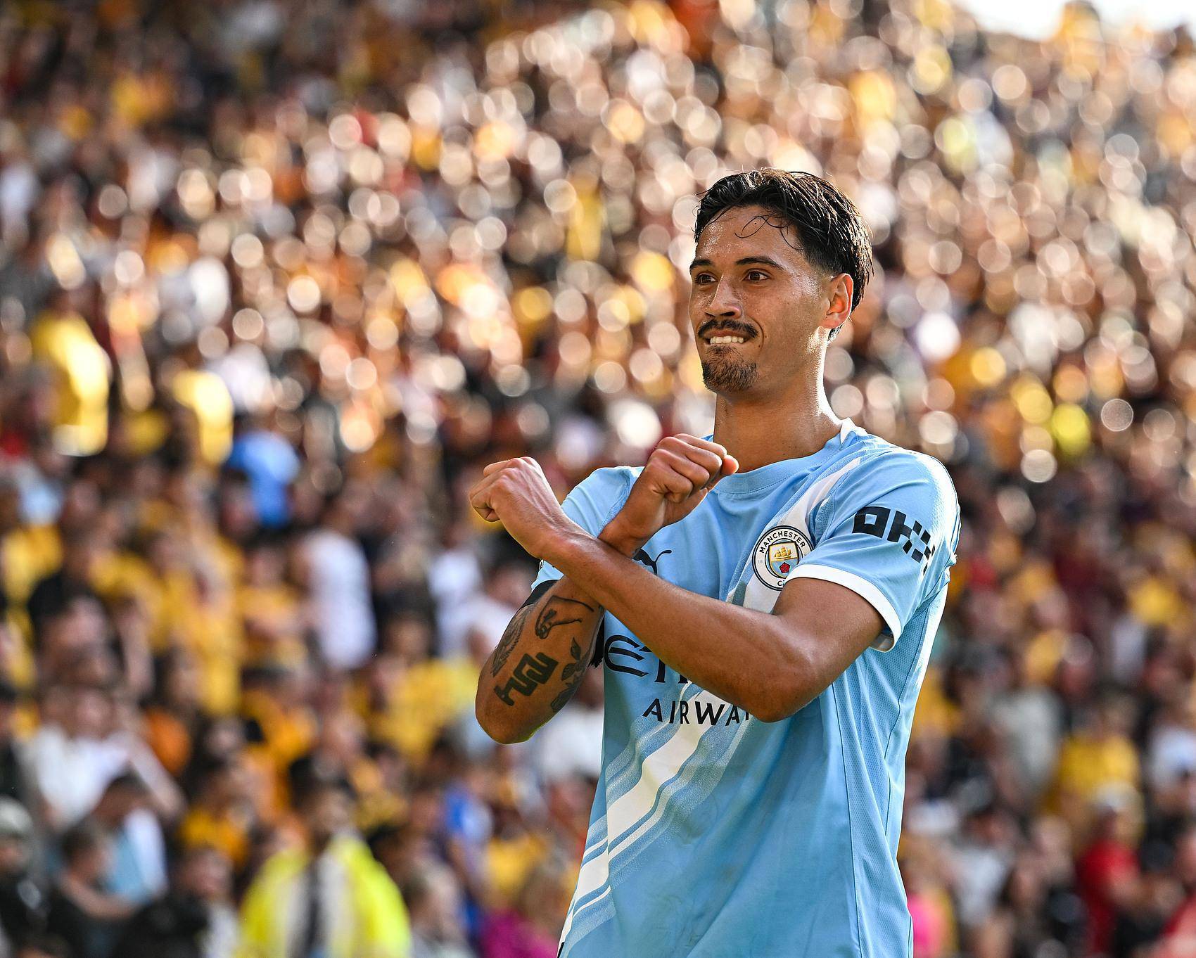 【英超】哈兰德双响，新援造四球，曼城大胜狼队