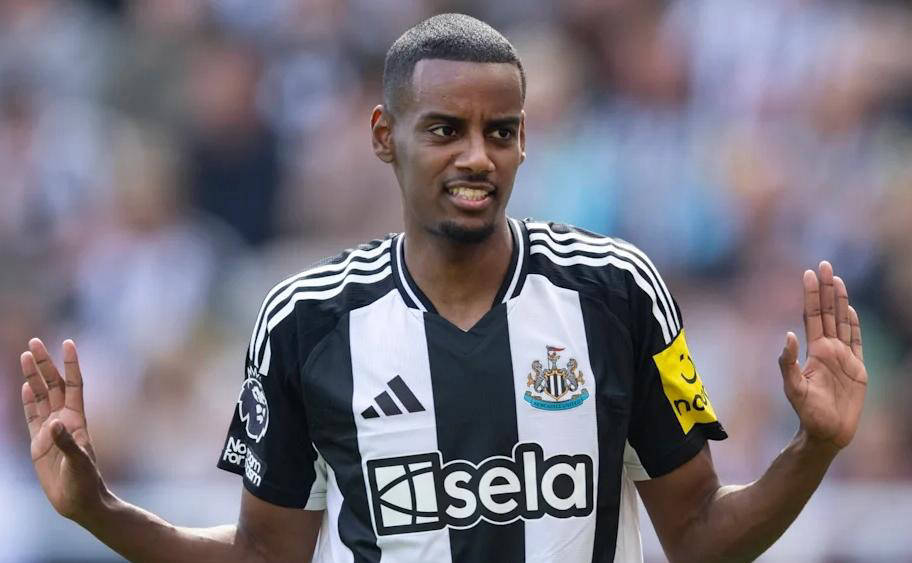 纽卡斯尔联前锋伊萨克搬家原因曝光，与转会利物浦无关