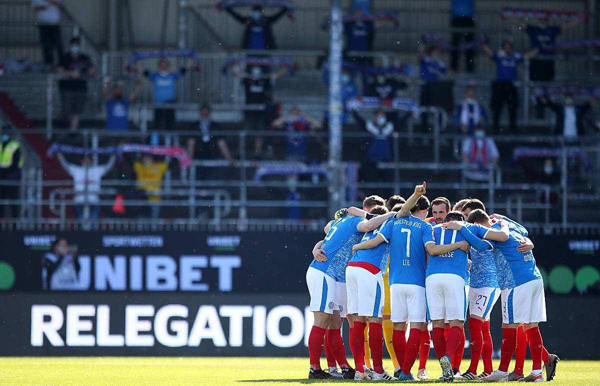 升降级球队对决！比勒(lēi)菲爾(ěr)德(dé)力争胜利，荷(hé)爾(ěr)斯泰因基爾(ěr)追赶尾(wěi)声！