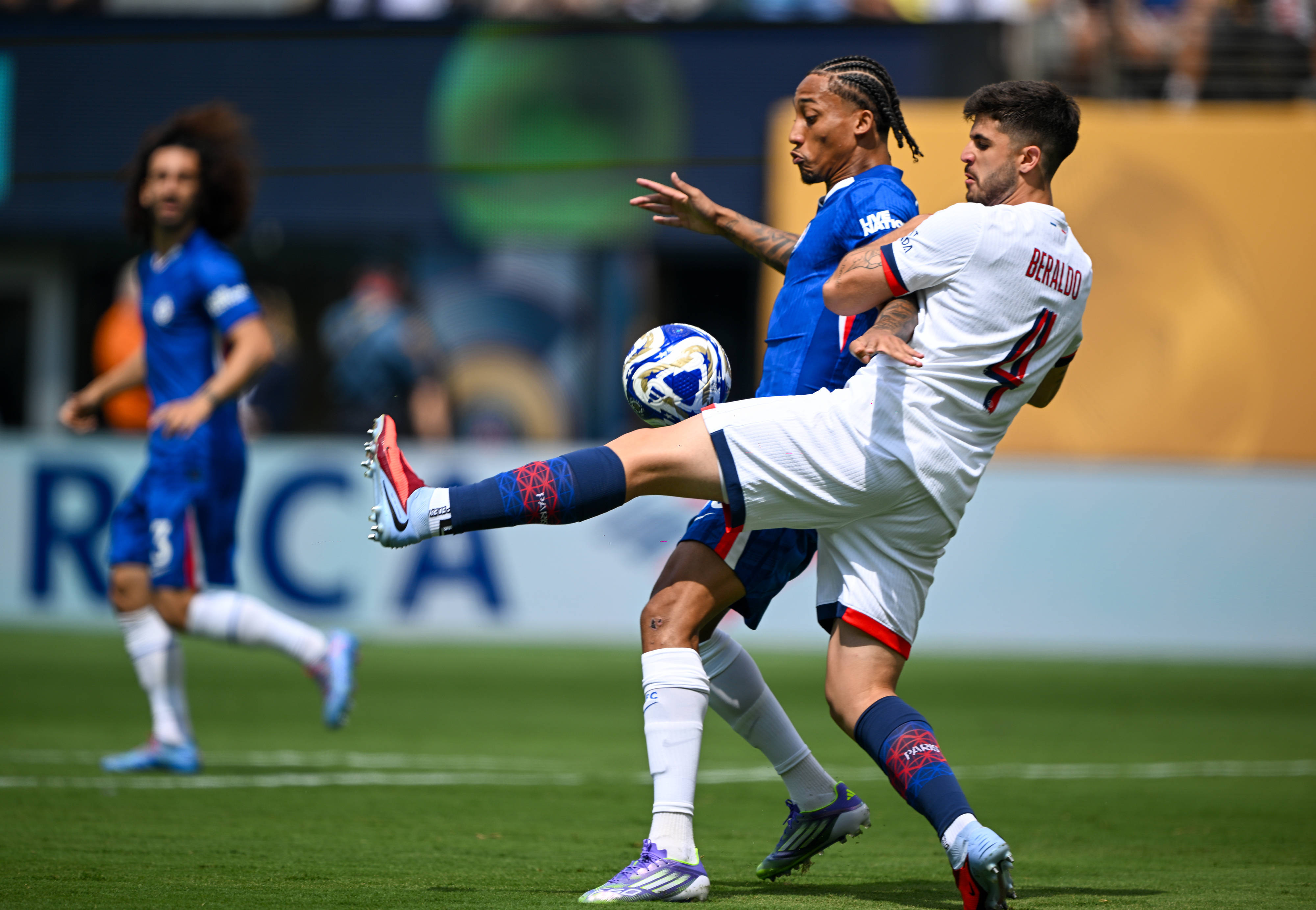 (体育)足球——世俱杯决赛:切尔西胜大巴黎 夺得世俱杯冠军