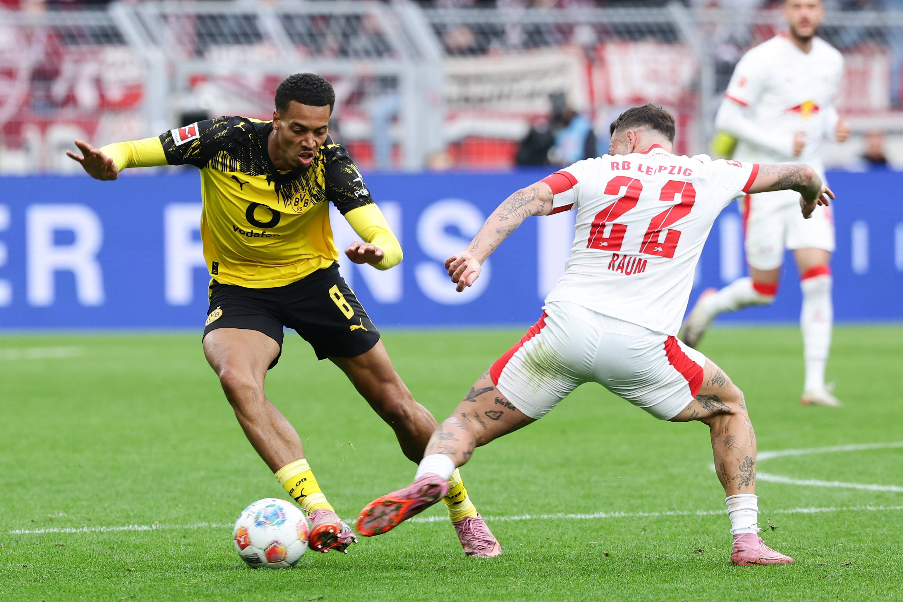 （体育）足球——德甲：多特蒙德平莱比锡